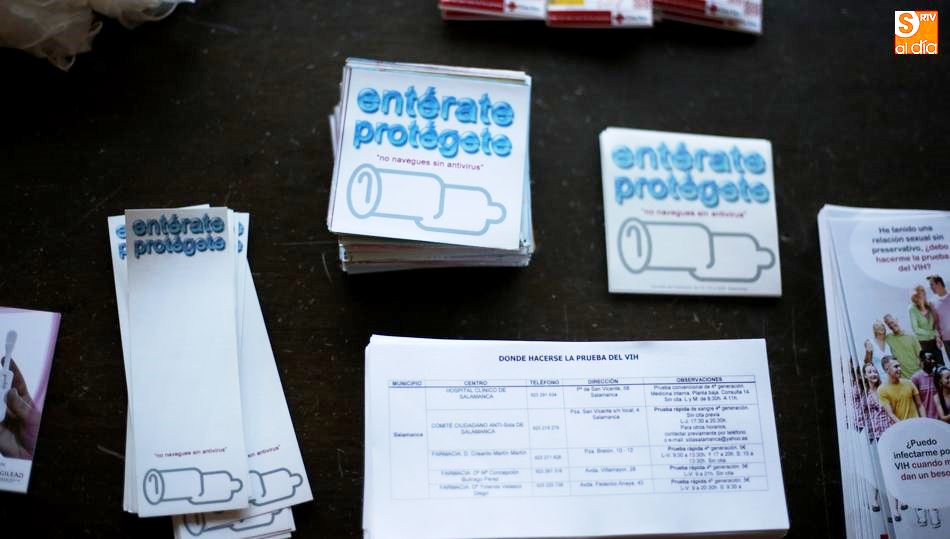 Mesa informativa de la Facultad de Geografía e Historia / Foto de Alejandro López