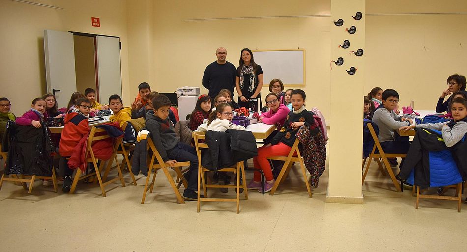 Los escolares de la villa fomentaron su creatividad literaria con Pablo Bueno. Fotos: Ayto. de Guijuelo