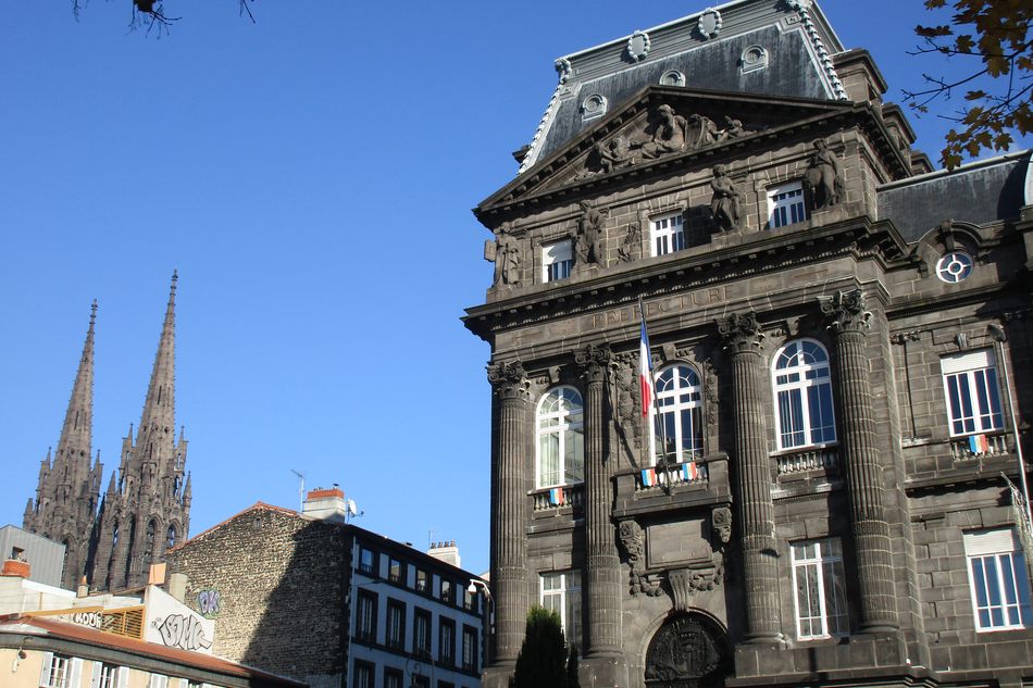 Días en Clermont-Ferrand  