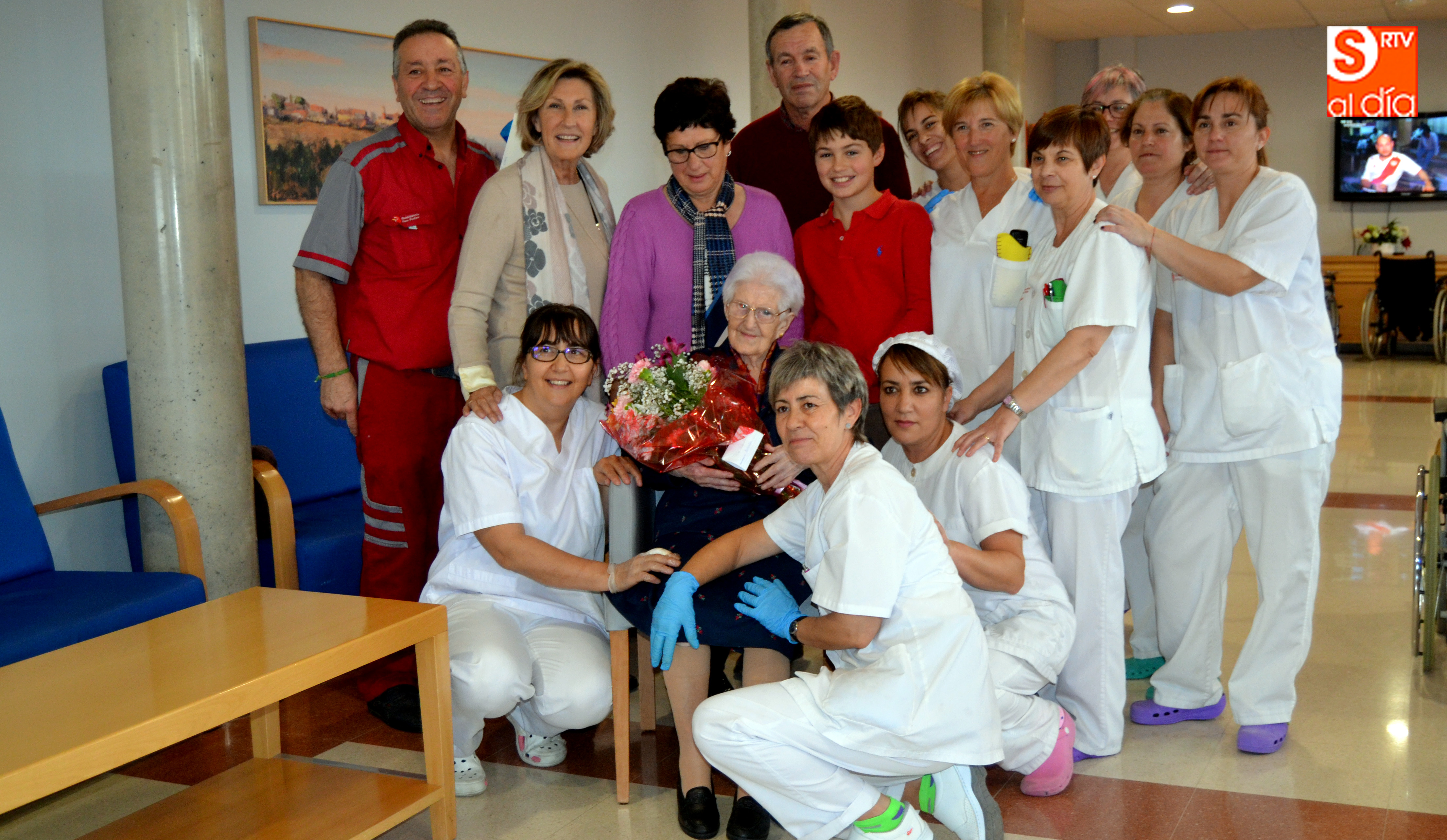 Narcisa celebraba su 104 cumpleaños rodeada de los suyos