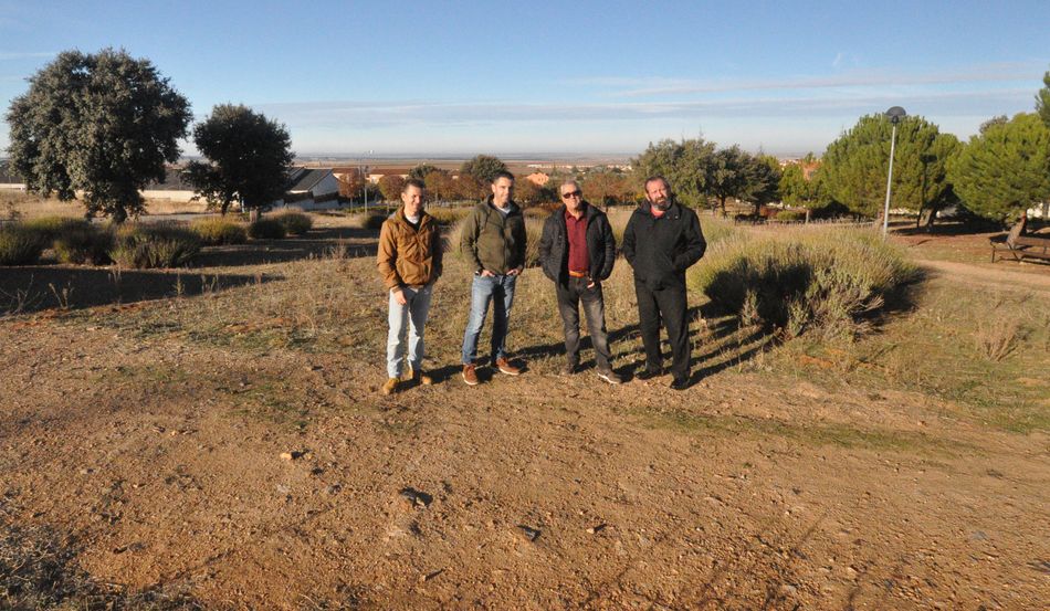El alcalde, Cándido Cabezas, junto a los concejales Jorge Sánchez, José Manuel González y Pedro Gallego