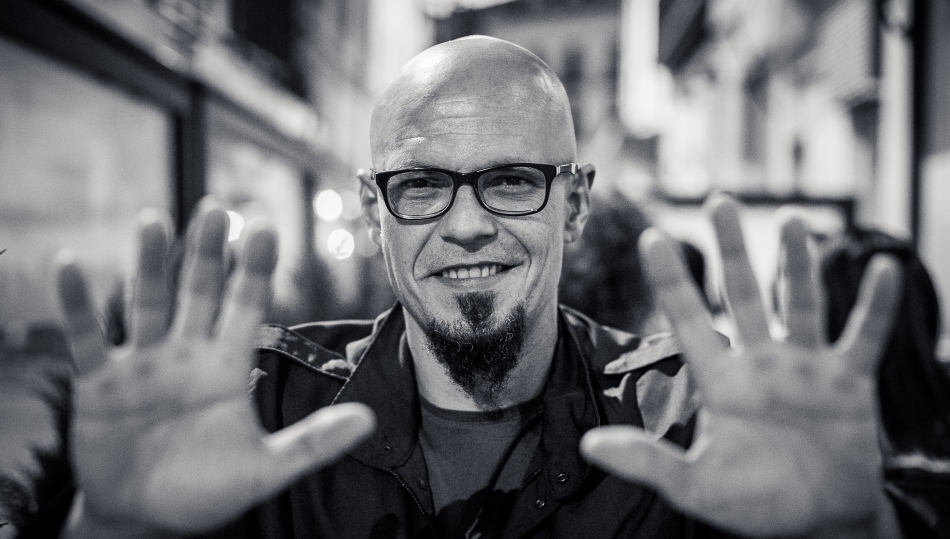 César Pérez Gellida, autor de Konets