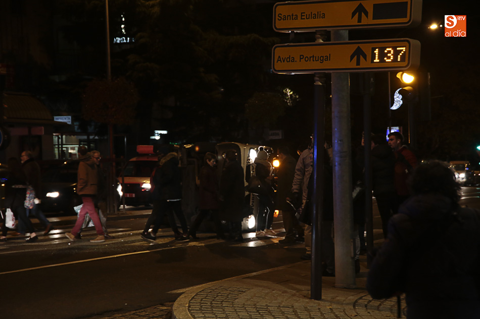 Espectacular accidente de una ambulancia en el paseo de San Vicente