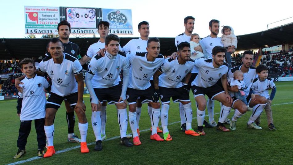 Once inicial del CF Salmantino UDS en el último partido en el Helmántico.