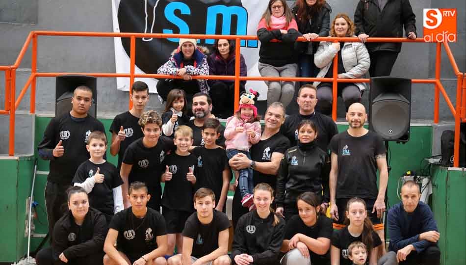 Participantes en el III Trofeo de Fútbol Sala de la Asociación India Salamanca / Foto de Alberto Martín