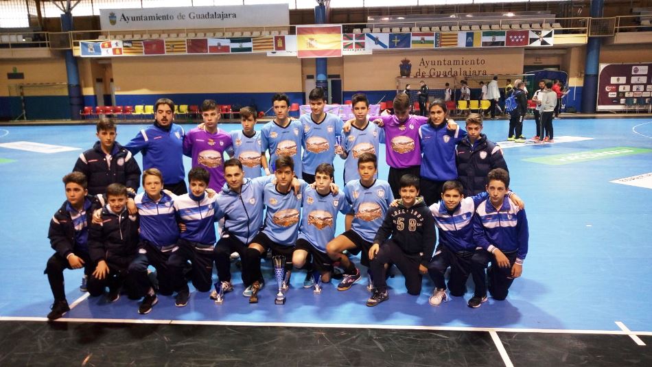 Imagen de uno de los equipos del CD Salamanca que participó en el torneo de Guadalajara