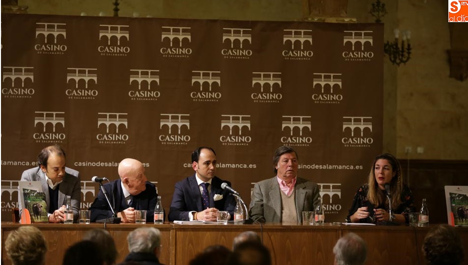 Un momento del acto celebrado esta tarde en el Casino de Salamanca