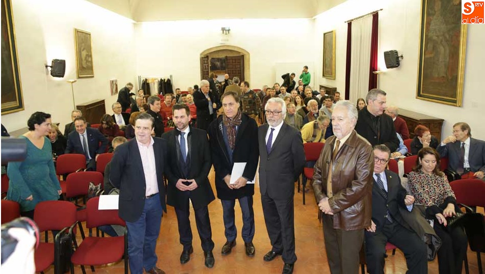 Momento del comienzo del acto en el Colegio Arzobispo Fonseca