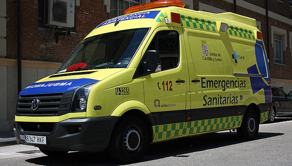 El 112 envió una ambulancia con soporte vital básico
