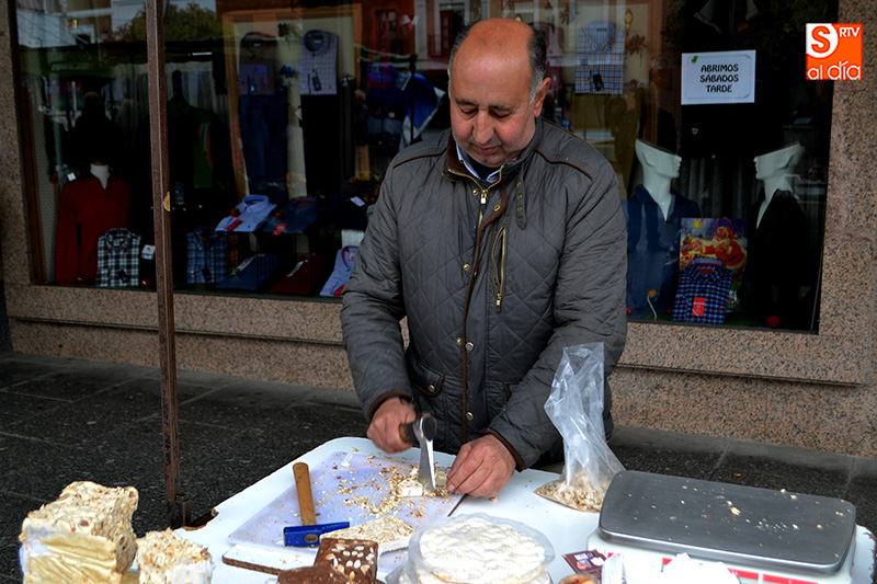 Los turroneros anuncian desde este jueves la Navidad en Peñaranda