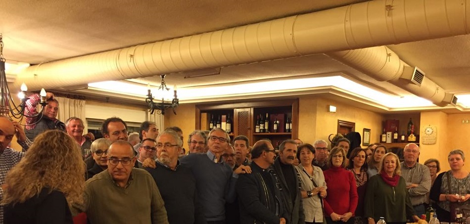 Los alcaldes y concejales de la comarca, durante la reunión.