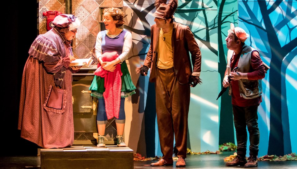 Escena de Caperucita a cargo de Teloncillo