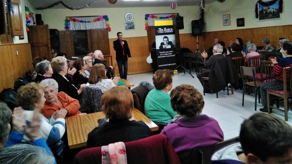 Fiesta en el Hogar del Jubilado para despedir el año y celebrar la Navidad