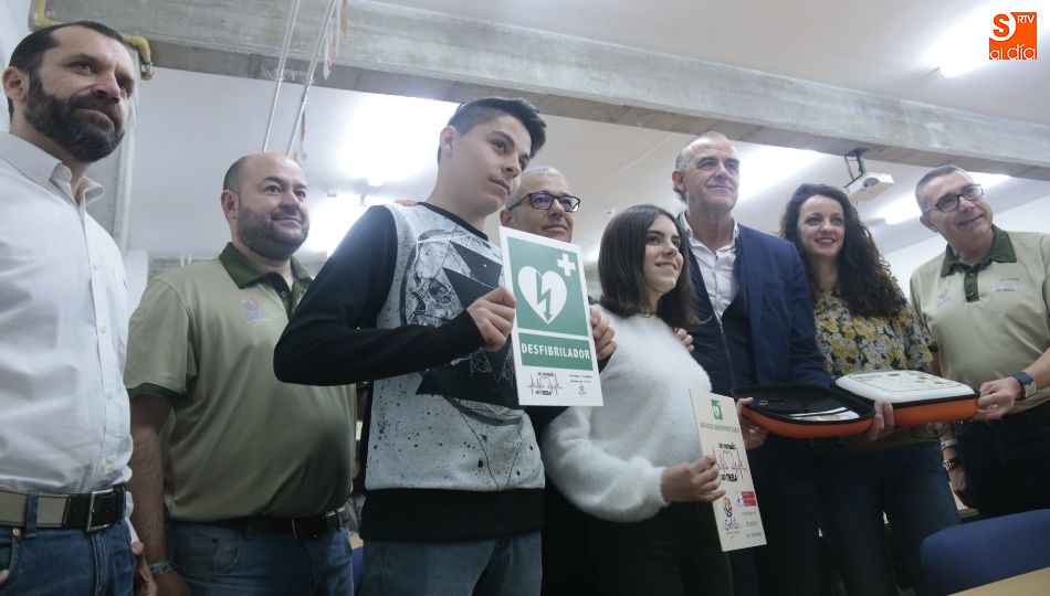 El instituto Federico García Bernalt estrena un espacio cardioprotegido. / Foto de Alejandro López