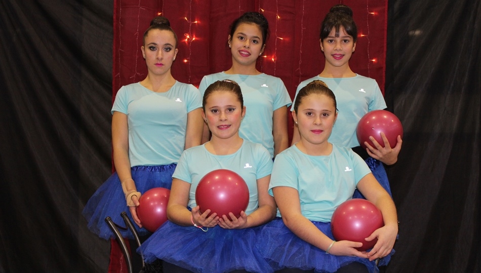 Algunas de las participantes en este festival navideño