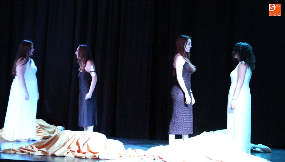 Representación de Antígona basada en un clásico de Sófocles