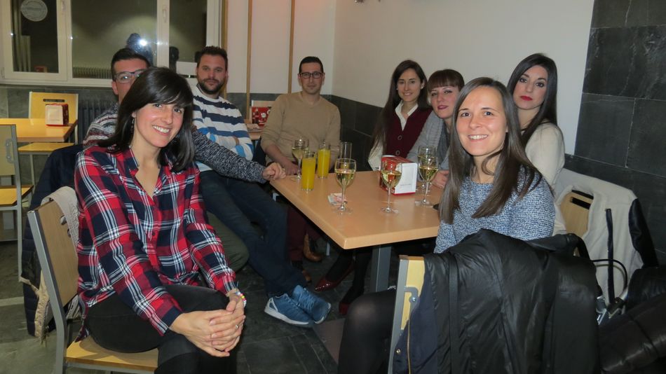 Los vecinos de Villoria brindan por la Navidad  