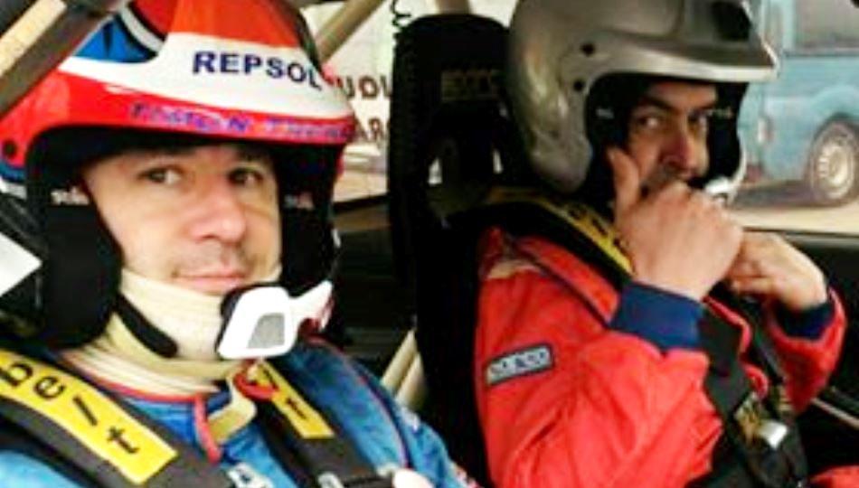 Cuadrdo y Enríquez, en el interior de su vehículo