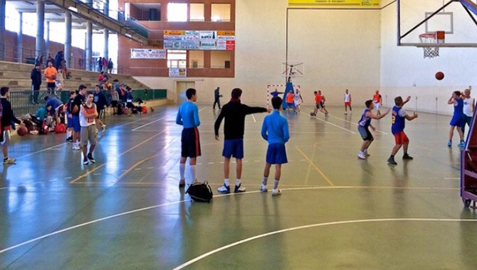La Diputación destina 107.000 euros a un total de 75 escuelas deportivas municipales         