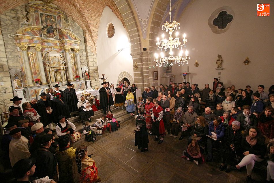 La iglesia parroquial de Sorihuela fue escenario una vez más del Belén Etnográfico de la localidad