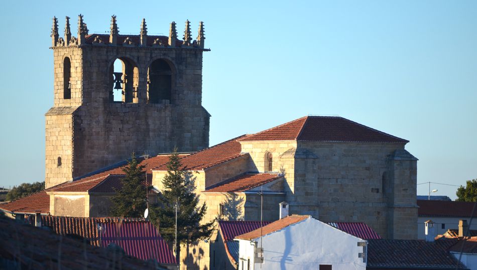 Tras las obras y limpieza de fachada, la Iglesia del Salvador de Guadramiro luce en todo su esplendor