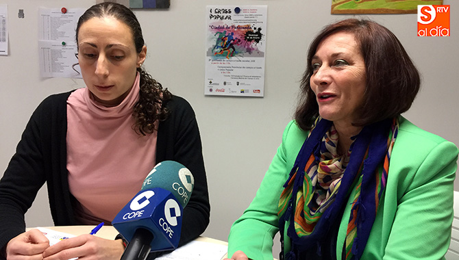 La alcaldesa Carmen Ávila y la concejal de deportes Pilar García presentaban el I Cross Ciudad de Peñaranda y la 3ª Jornada de Campo a Través