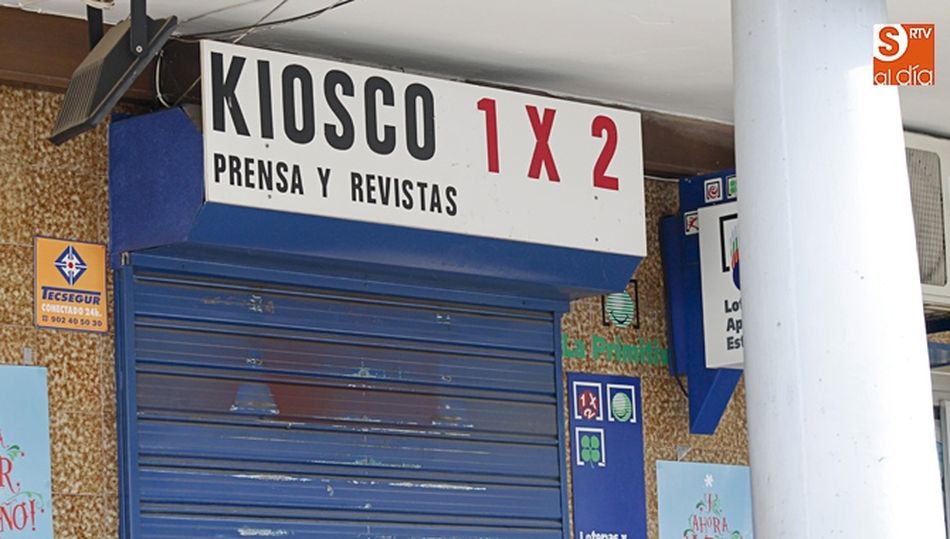 Fachada del kiosco de la plaza Virgen de la Vega