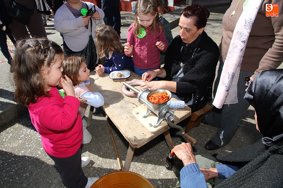 La matanza de Berrocal de Salvatierra mostrará de nuevo el proceso de despiece y elaboración de embutido