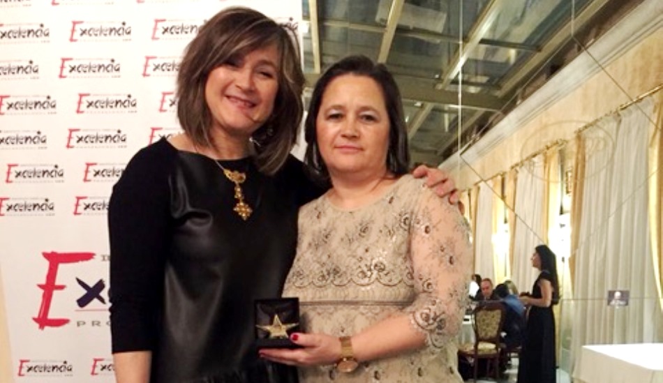 Integrantes del colegio Marista Champagnat con esta Estrella de Oro