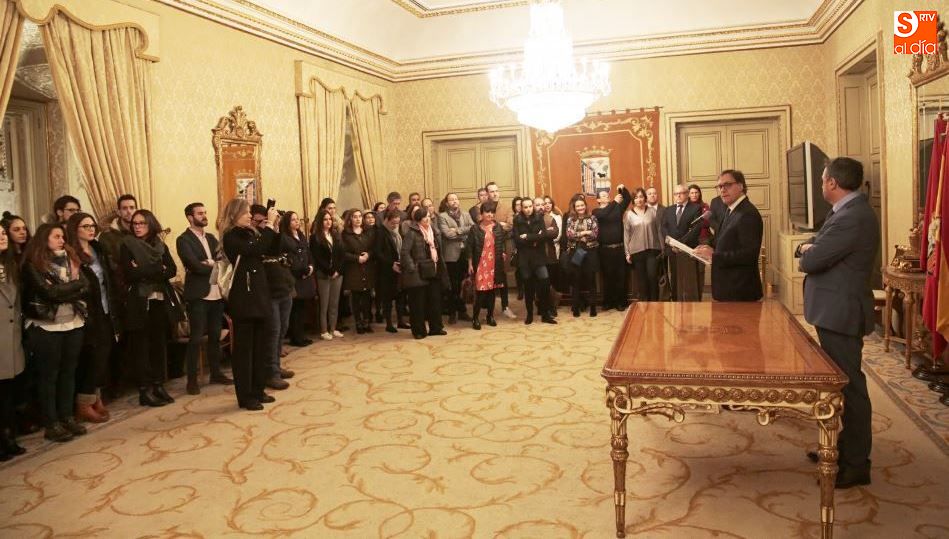 Un momento de la recepción a los participantes del seminario en el Ayuntamiento
