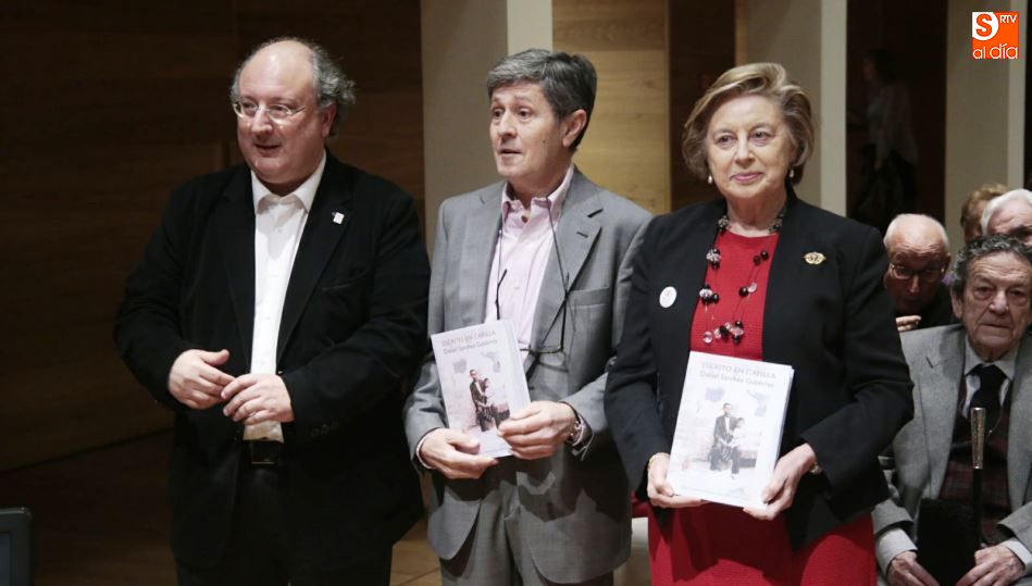 Un momento de la presentación del libro Escrito en Capilla