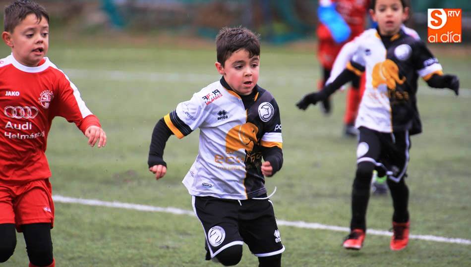 Imagen de un partido de base de un equipo de Unionistas.