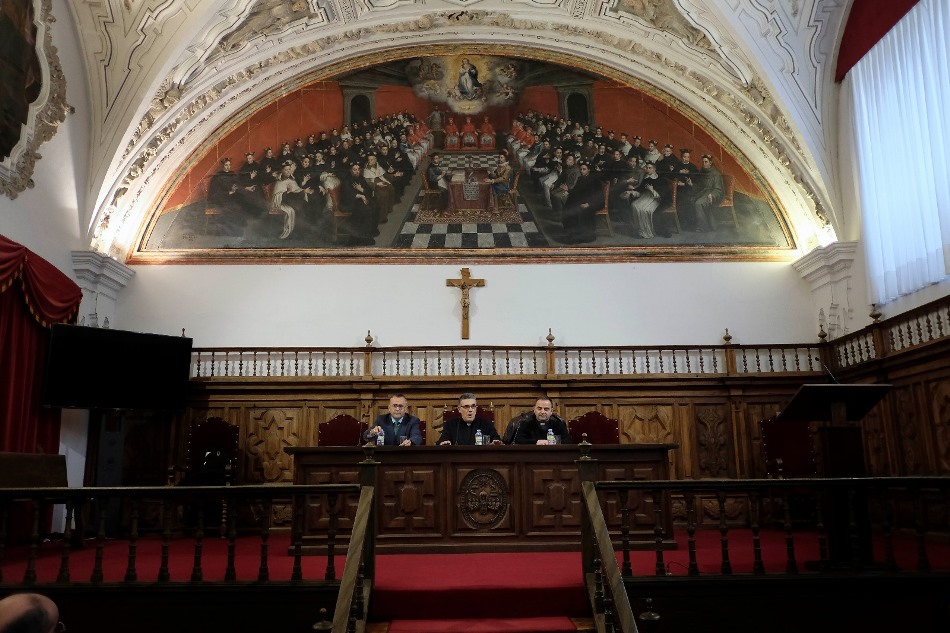 Foto 2 - Giménez Barrriocanal: “La Iglesia Católica no recibe ni un solo euro de los Presupuestos del...