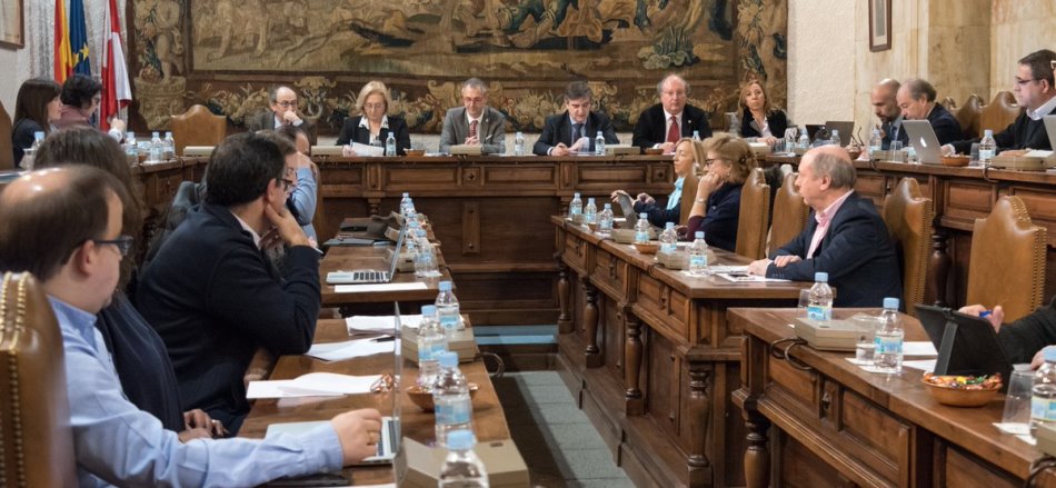 Reunión del primer Consejo de Gobierno del nuevo equipo