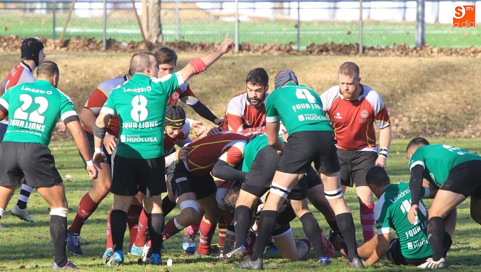 Un instante de un encuentro de los chicos de la Universidad.