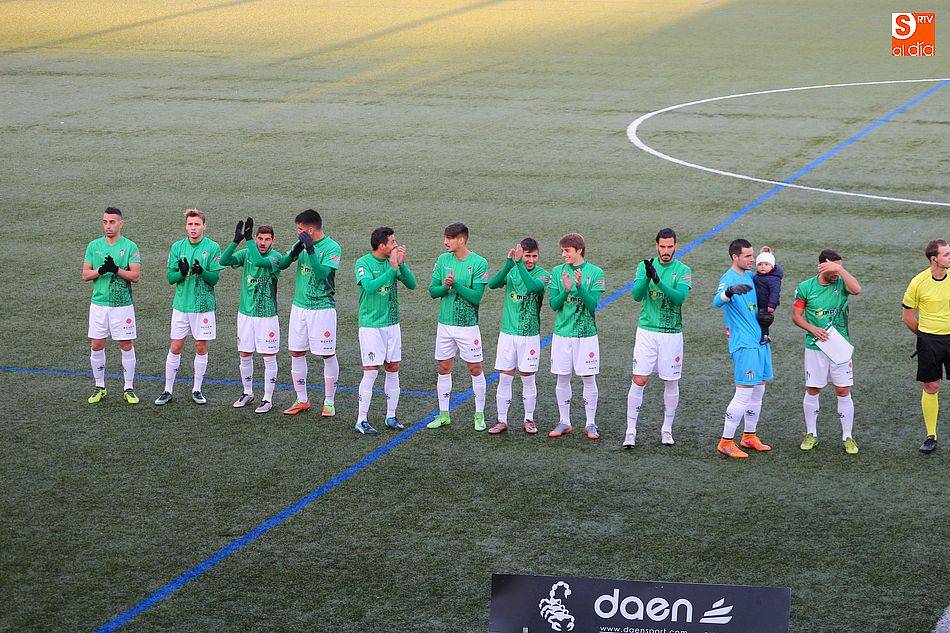 Los jugadores del Guijuelo tienen una complicada cita con el líder esta tarde