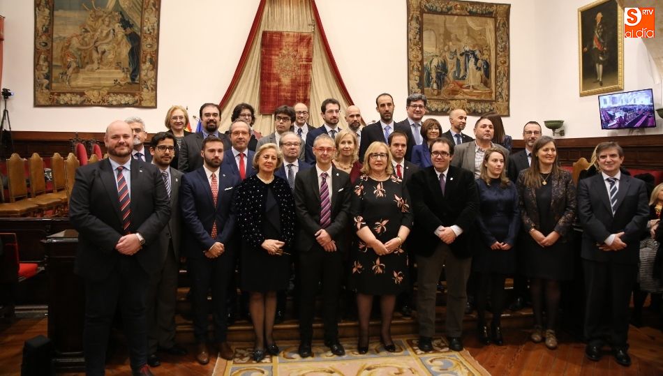 Nuevos cargos académicos de la USAL en el Paraninfo / Foto de Alberto Martín