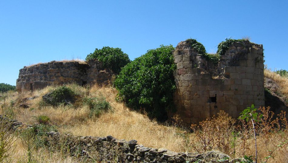 Ruinas del castillo de Cerralbo