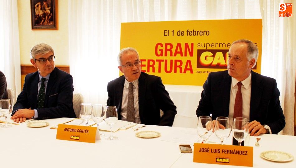 Un momento de la presentación del nuevo centro comercial Gadis en Santa Marta