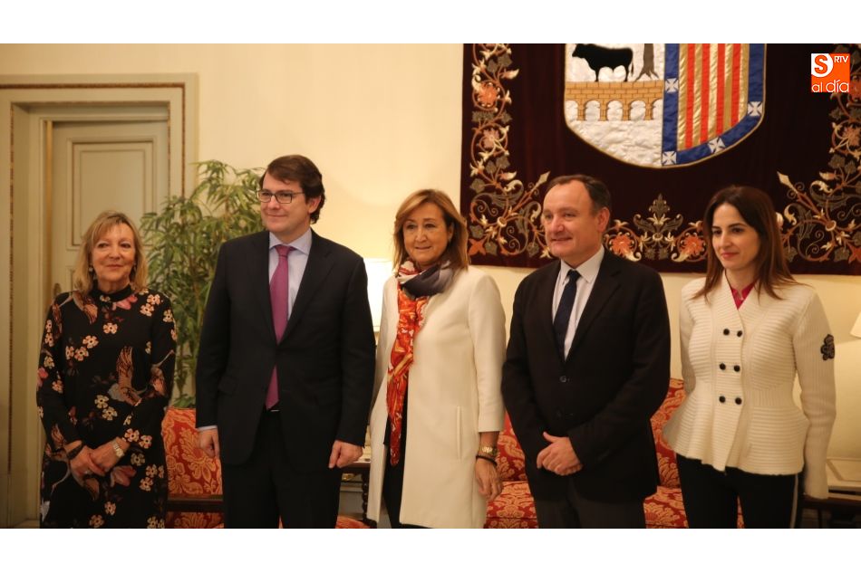 Recepción en el Ayuntamiento a María José Ordóñez, delegada del Gobierno para la violencia de género. Fotos: Alberto Martín