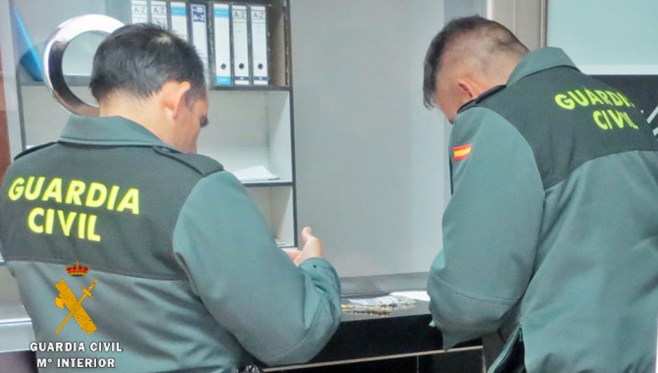 La Guardia Civil detiene a un hombre como autor de un robo en una vivienda de Aldeatejada  