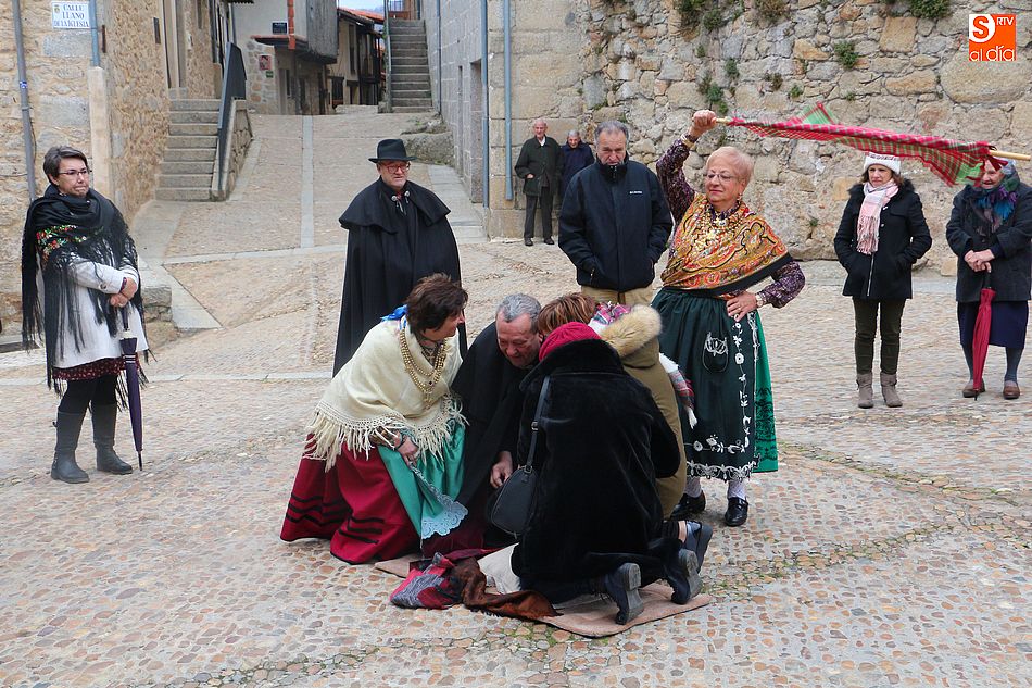 La celebración de las Águedas en Miranda del Castañar está caracterizada por el Baile de la Bandera