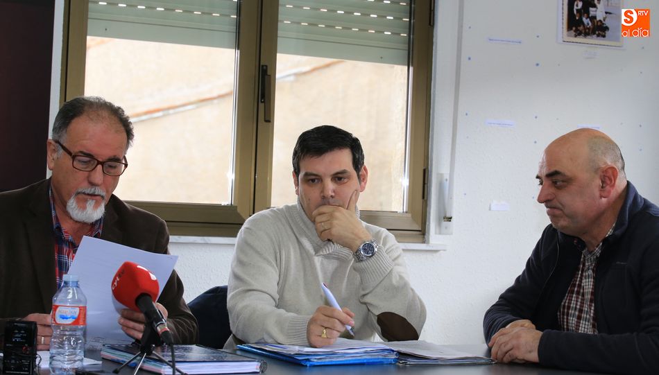 Juan Antonio Benito de Dios, a la izquierda, durante el pleno. Foto: Alberto Martín