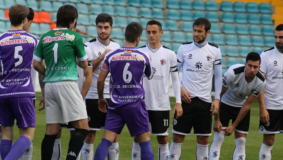 Sigue en directo el Almazán – Salmantino aquí (FINAL, 2-1)