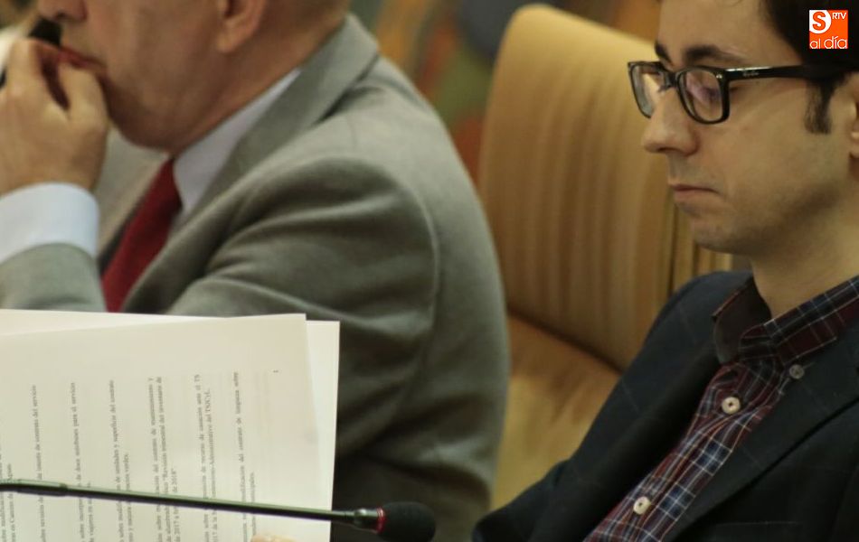 Las listas de espera en el Hospital, a debate en el pleno. Foto: Alejandro López