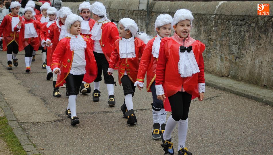 Estos carnavales, los pequeños han dedicado sus disfraces a la música