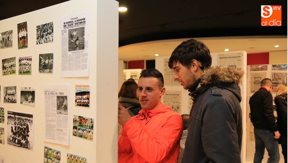 Máxima expectación en la inauguración de la exposición ‘La Unión, en el recuerdo’  