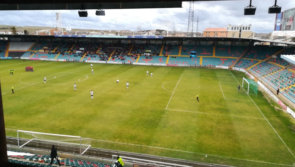 Sigue aquí el Salmantino UDS Uxama en directo (FINAL, 5-0)