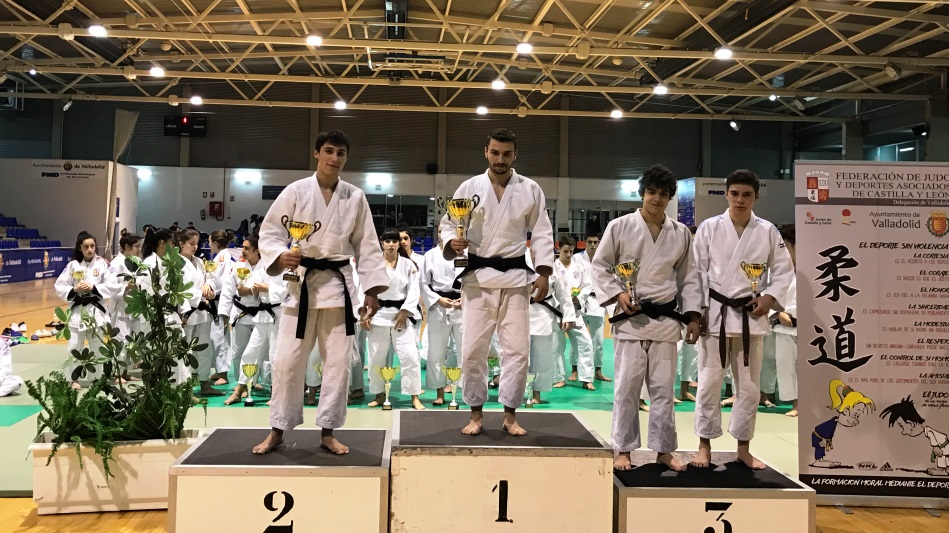 Un momento de uno de los podios del torneo de Sevilla