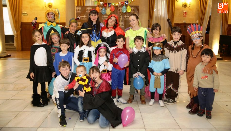 Los niños disfrutaron con la fiesta organizada en el Casino de Salamanca